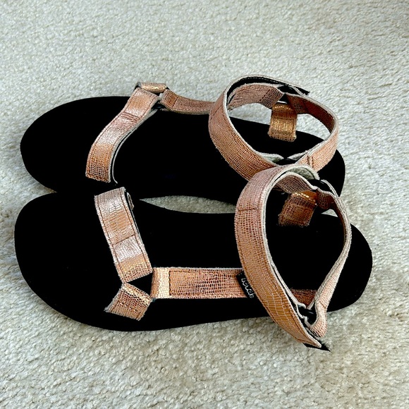 Teva Shoes - Teva women’s sandals